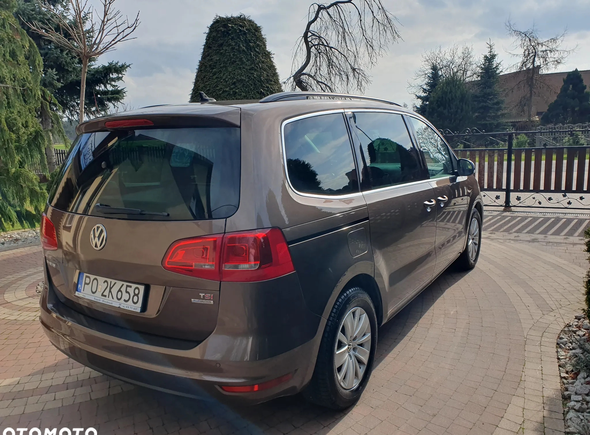 Volkswagen Sharan cena 41900 przebieg: 158000, rok produkcji 2011 z Jawor małe 137